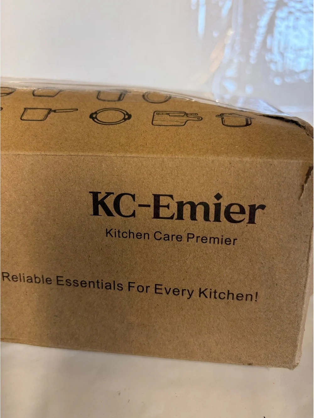 KC-Emier Stainless Steel Saucepan with Lid and White Handle
